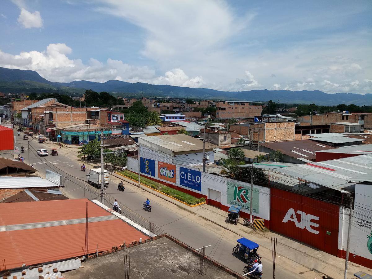 Hospedaje Renzo Tarapoto Exterior foto
